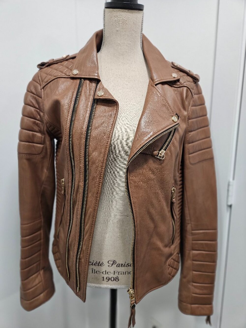 BODA SKINS Men’s Tan Quilted Leather Biker Jacket (XS)